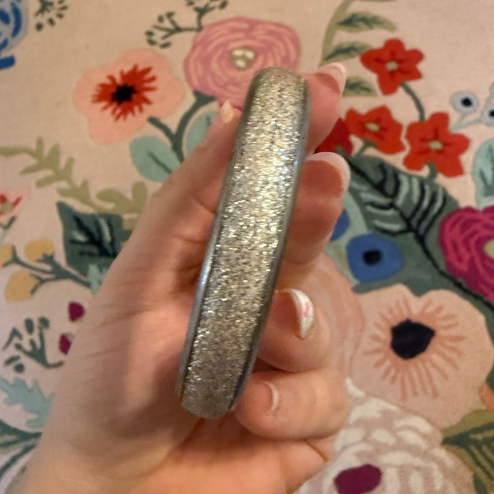 Glittering‎ Silver Bangle